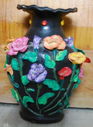 pot decoration with m seal